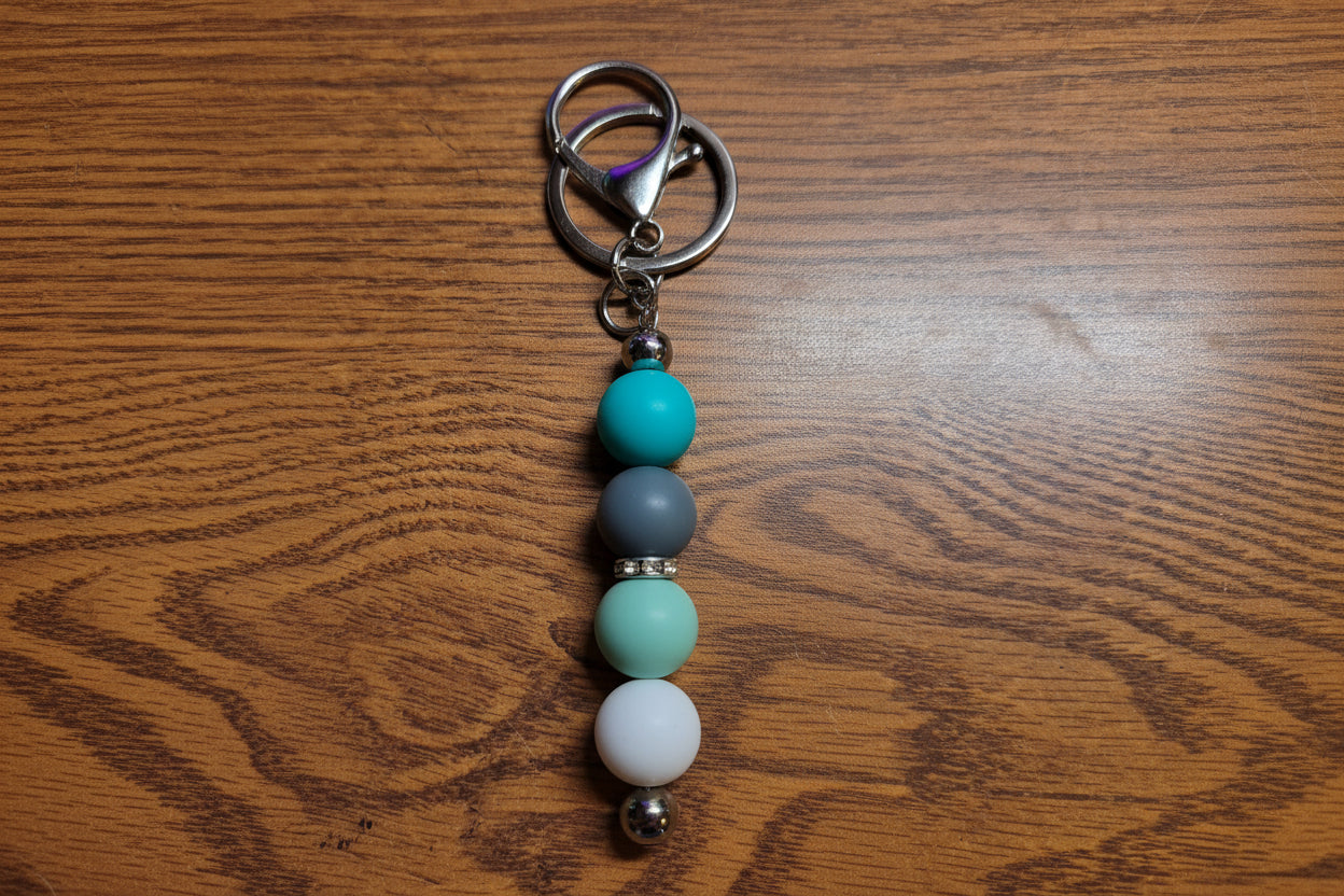 Handcrafted Beaded Keychains – Unique, Colorful,One‑of‑a‑Kind -12