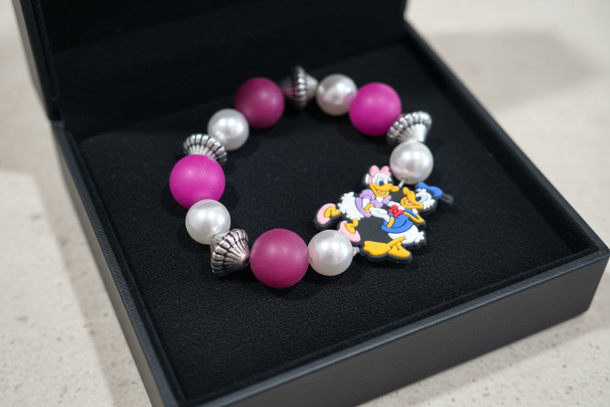Character Bead Bracelet with Daisy & Donald Duck  Duo Charm – Each One Handcrafted & One‑of‑a‑Kind