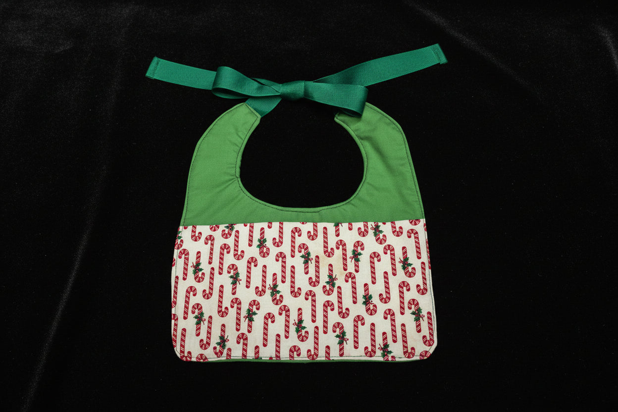 Reversable Bibs  -  Christmas – Candy Cane W-Green Top - 01