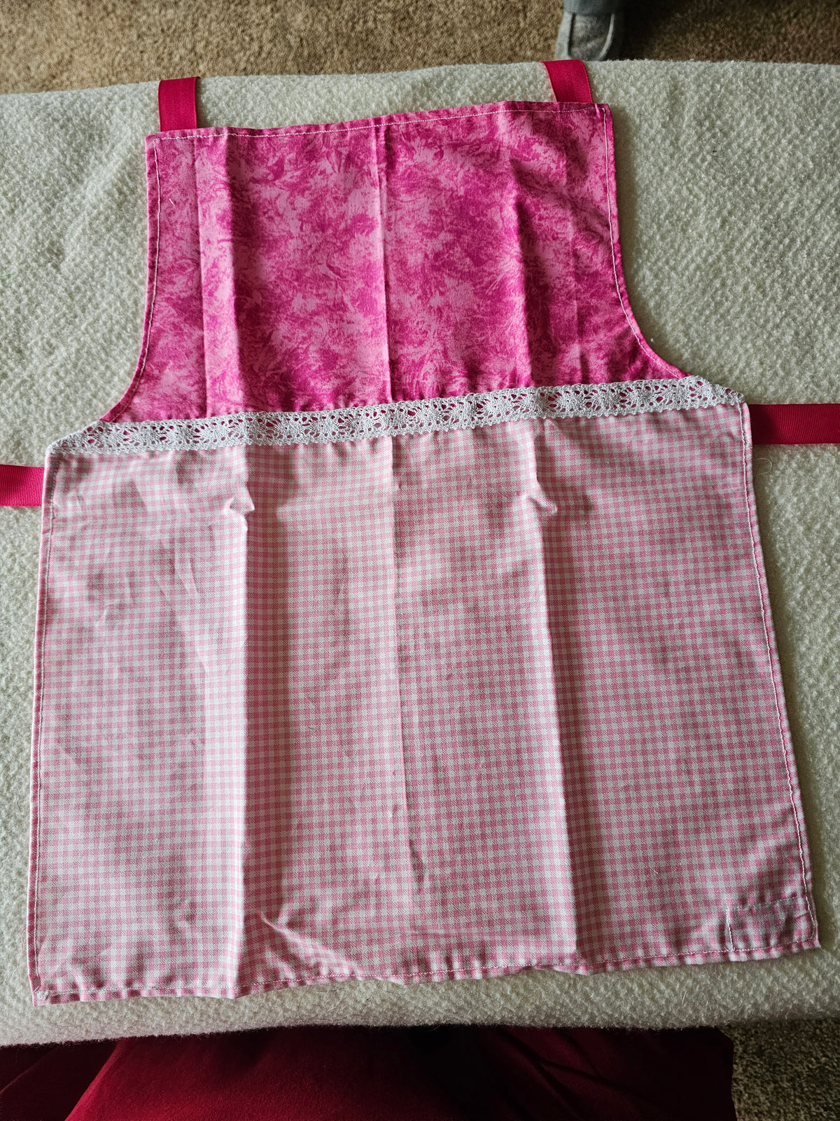 Apron - Kids – 21In. Length – Plaid W-Pink Top