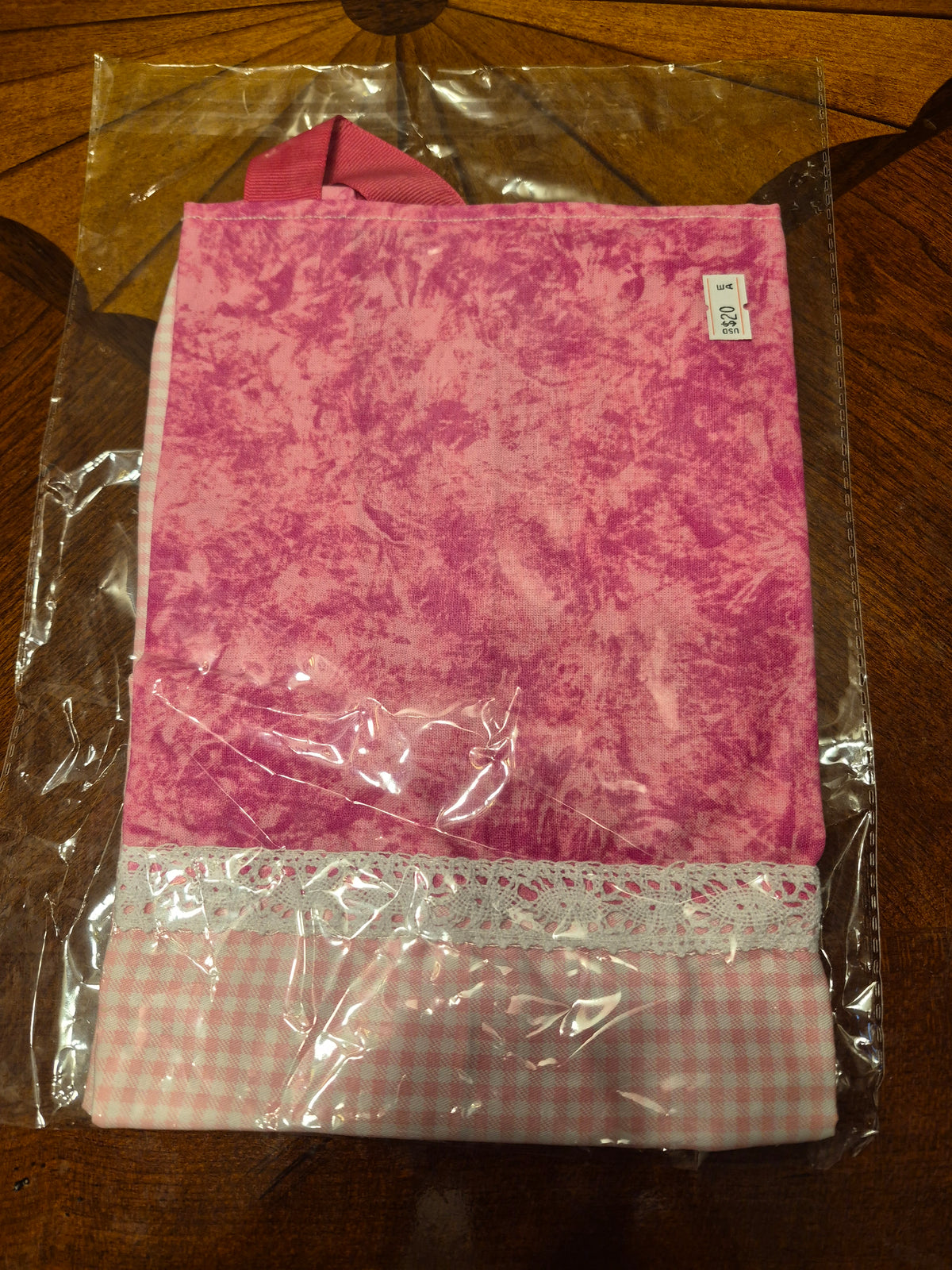 Apron - Kids – 21In. Length – Plaid W-Pink Top
