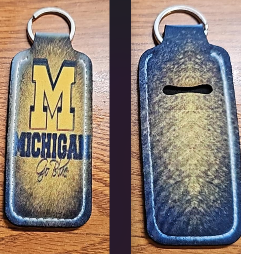 Spotlight: Personalized Keychain Holder (4 Items)